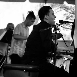 Meet your Posher, Luis